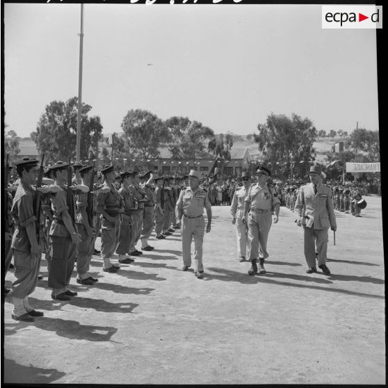 Cérémonie militaire à Nemours.