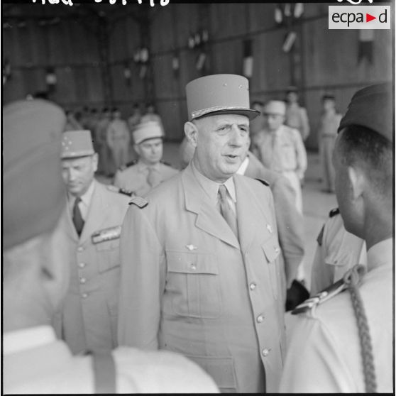 Le général de Gaulle à Tiaret.