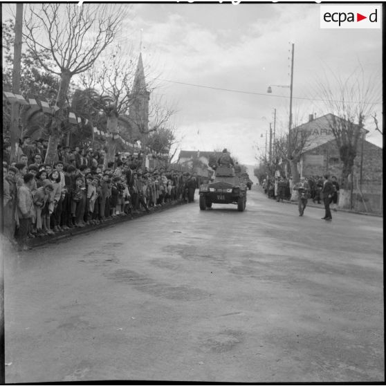 Cérémonie militaire à Azazga.