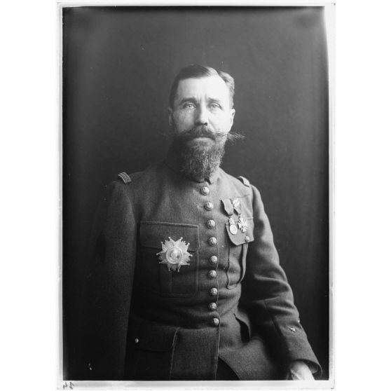 [Général de division Henri Gouraud].