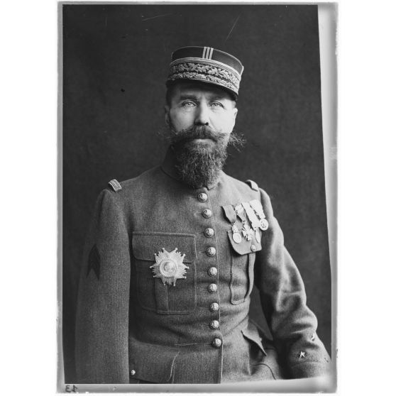 [Général de division Henri Gouraud].