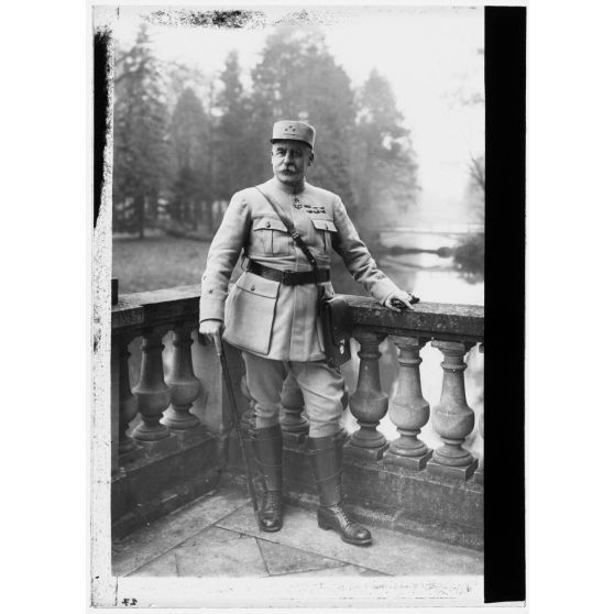 [Général Marjoulet, commandant le 14e corps d'armée, 1917].