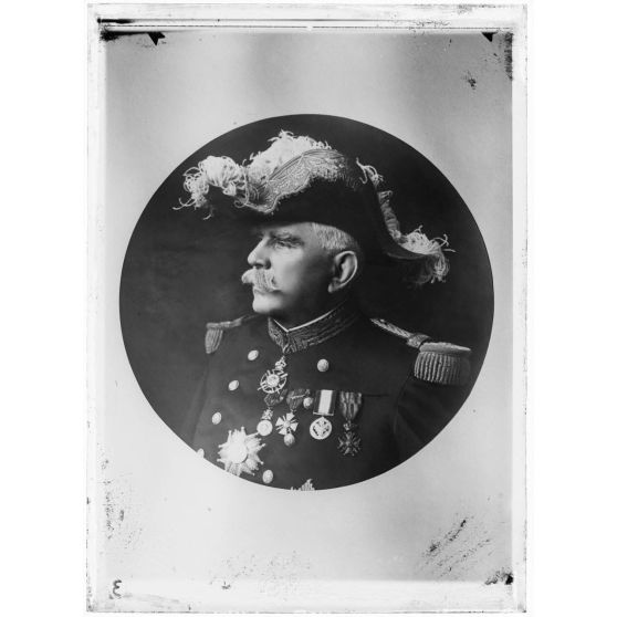 Maréchal Joffre, Commandant en Chef l'Armée Française. [légende d'origine]