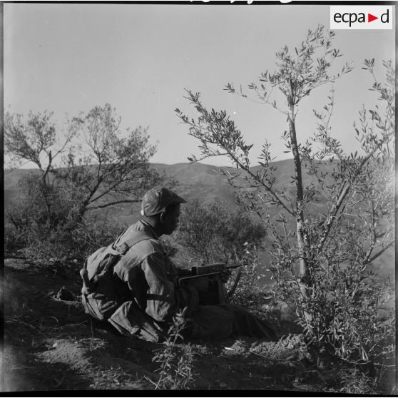 Région de Tizi Ouzou. Opération K 18. Soldat 1ère classe du 6ème régiment de parachutistes d'infanterie de marine (RPIMa) de la 56 2/C de Besançon.