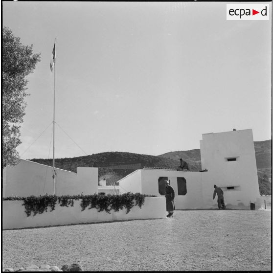 Mission de l'armée en Algérie : l'armée construit.