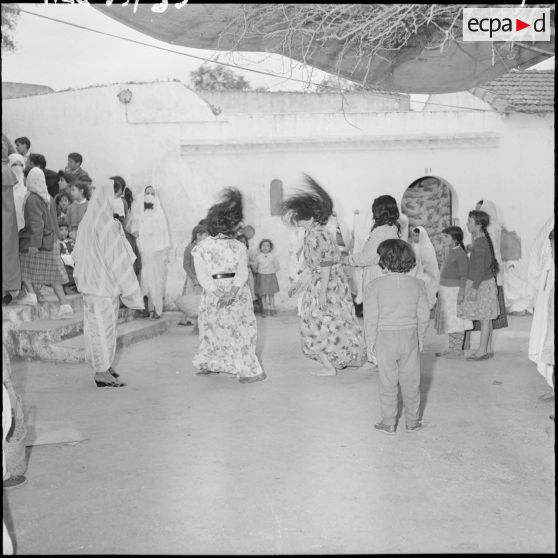 Birmandreïs. Fête de début de Ramadan. Les danses.