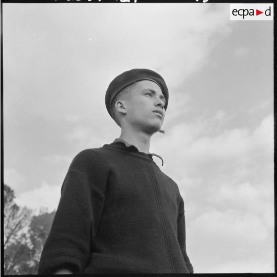 Centre de formation de Bourkika et de Boufarik. Foyers de jeunes de Douera. Portrait d'un élève.