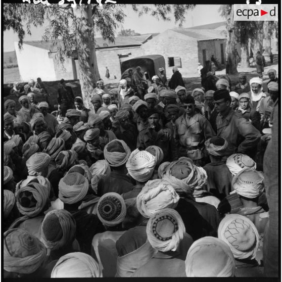 Marché de Lamartine. Discours d'un militaire.