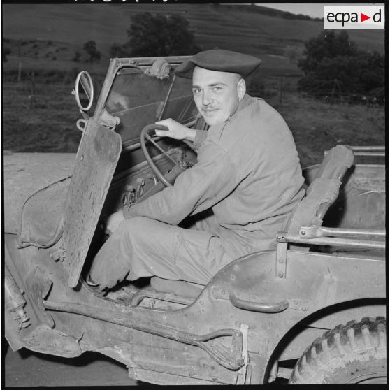 Portrait d'un 2e classe de la classe 57.2-A, au 22e bataillon de chasseurs alpins (BCA) comme chauffeur.