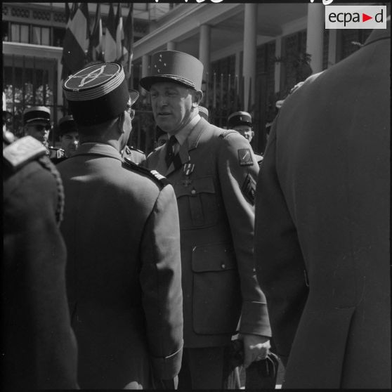 Alger. Adieux du général Allard à ses officiers d'état-major.