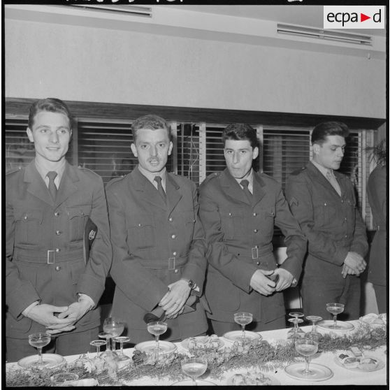 Alger. Mairie. Réception en l'honneur de l'équipe de France militaire de football.