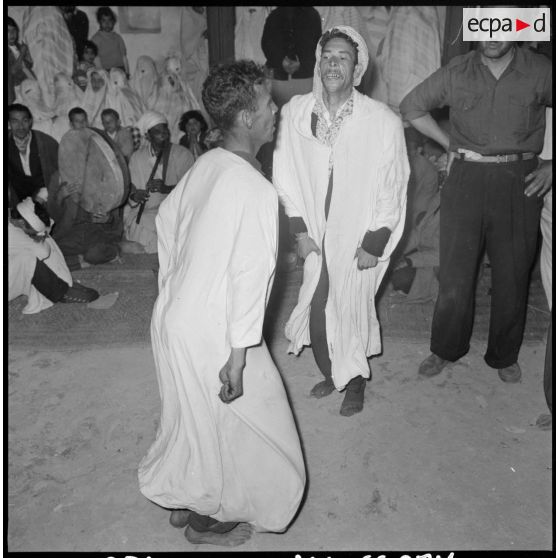 Cherchell. Fête des Amarias. Danseurs en transe.