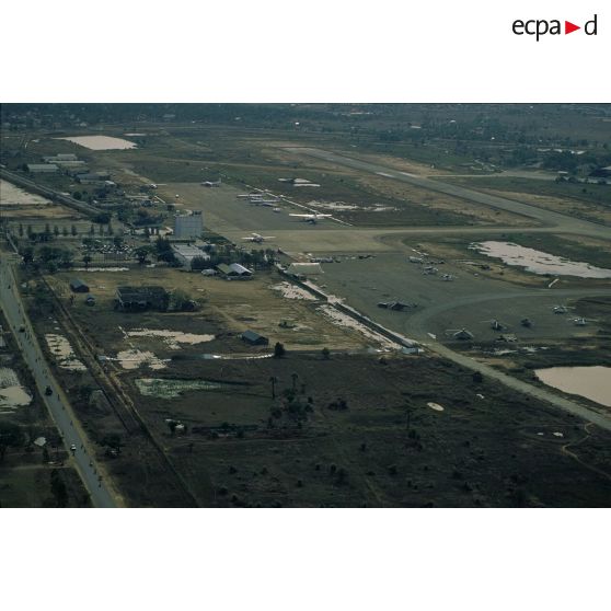 Vue aérienne de l'aéroport de Phnom Penh.