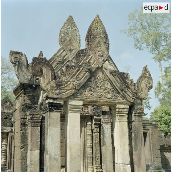 Le temple de Banteay Srei, la « Citadelle des femmes ».