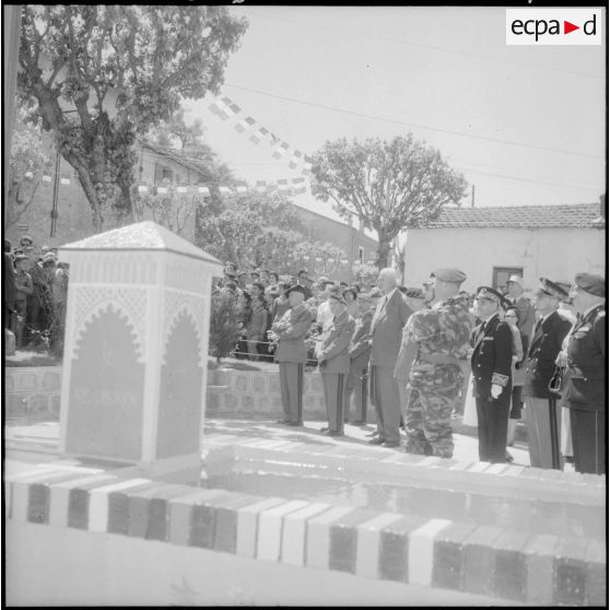 Azazga. La nouvelle fontaine en style arabe.