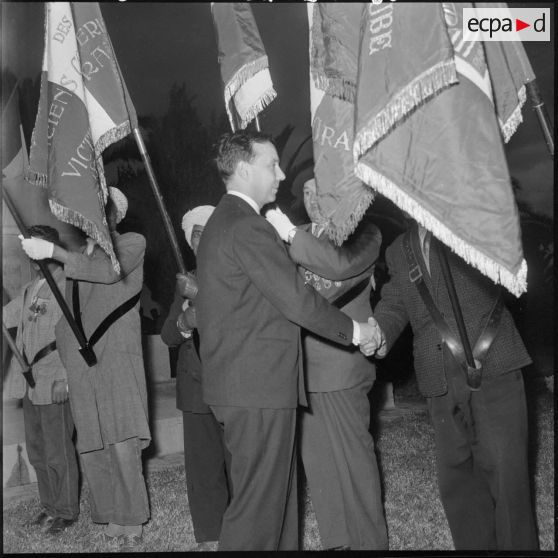 Oran. Michel Debré au monument aux morts.