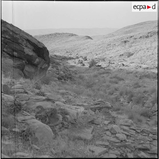 Barrage ouest des monts des Ksour, massif montagneux de l'Algérie faisant partie de l'Altlas saharien.