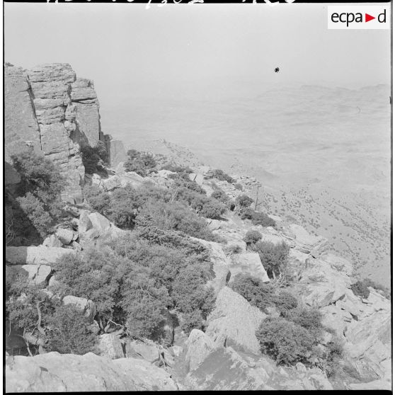 Barrage ouest des monts des Ksour, massif montagneux de l'Algérie faisant partie de l'Altlas saharien.