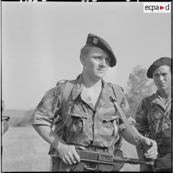 Portrait d'un appelé du contingent de la classe 57 2/C, commando de chasse, originaire de Fourmies dans le Nord et ouvrier métallurgiste dans le civil.