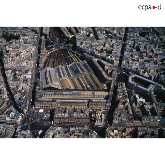 Paris 8e. Gare Saint-Lazare.