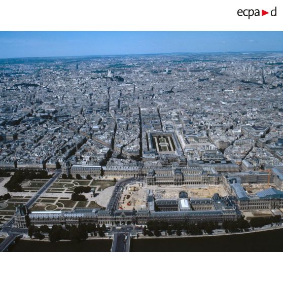 Paris 1er. Le Louvre et le jardin des Tuileries.