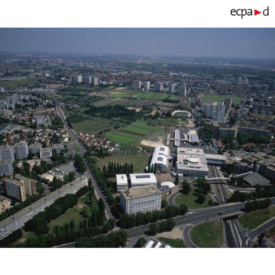 Saint-Denis (93). Université Paris VIII. Vue vers le nord-est.