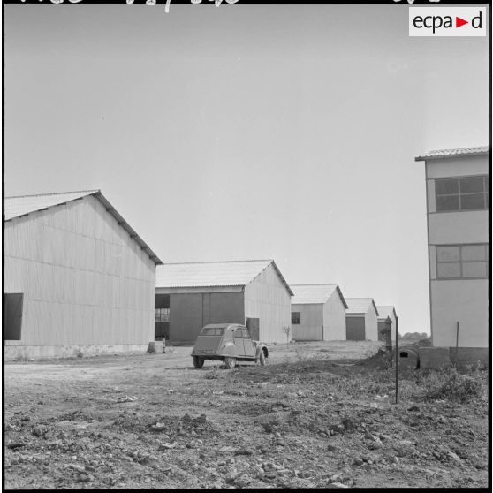 Bâtiments du Génie en construction.