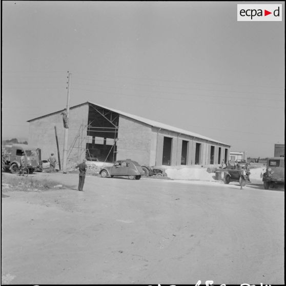 Bâtiments du Génie en construction.