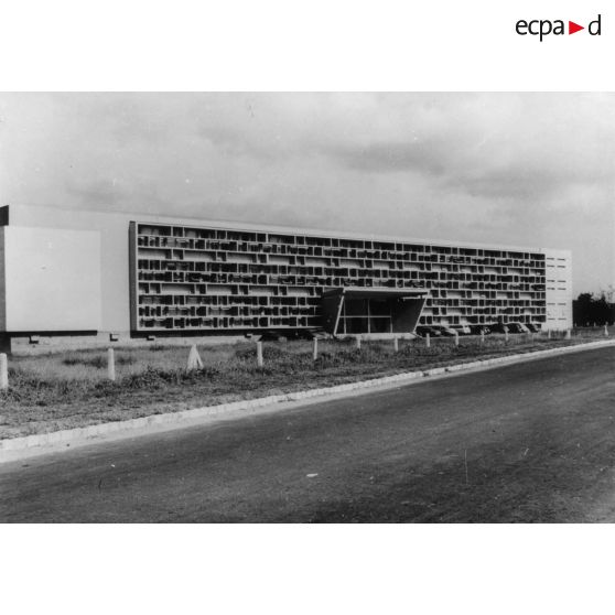 République du Sénégal, Dakar, 1962. L'Institut d'Afrique noire.