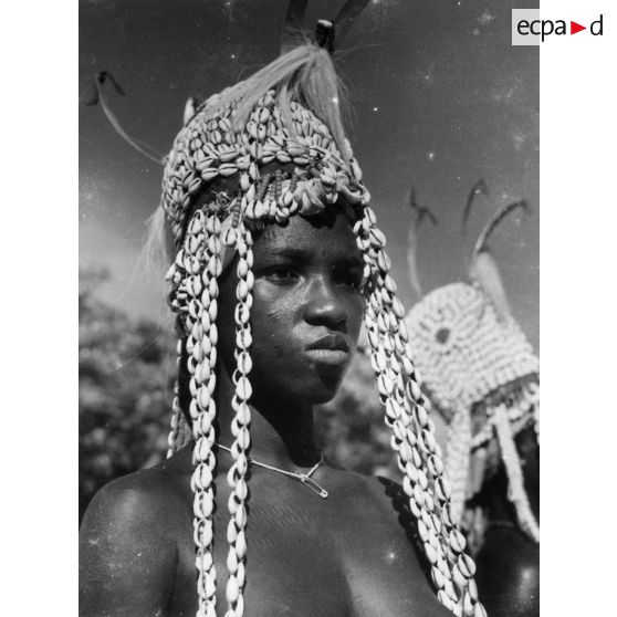 République de Côte d'Ivoire, Boundiali, 1965. Danseuse Sénoufo.