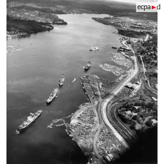 République de Côte d'Ivoire, Abidjan, 1965. Le port.