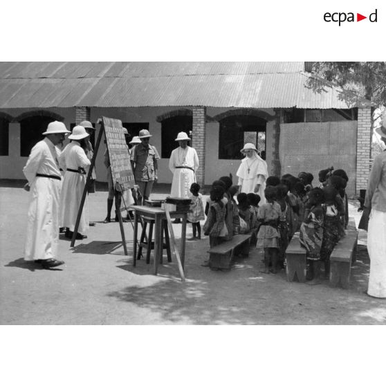 République populaire du Congo. Brazzaville. Ecole de la Mission.