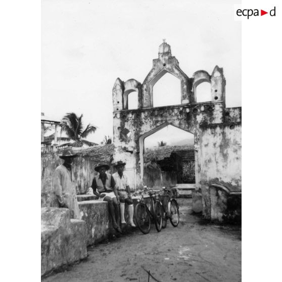 Archipel des Comores, place Kabary-Iconi, 1955.