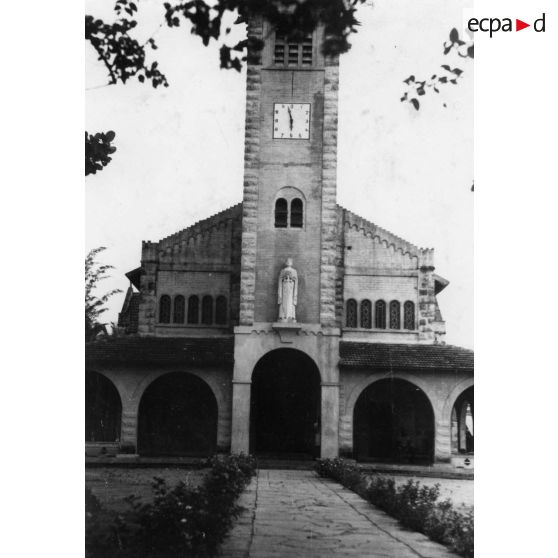 République Gabonaise, Port-Gentil, 1942. La Mission Catholique.