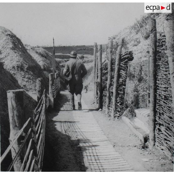 1139. Boyau Mangenot. 24 juin [1917]. 11 h 1/4. s.f. [légende d'origine]