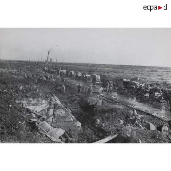 1556. Saint Julien les Ypres. Le 23 dans le village. 1er oc[obre]. 1918. Cherchez le village ? [légende d'origine]