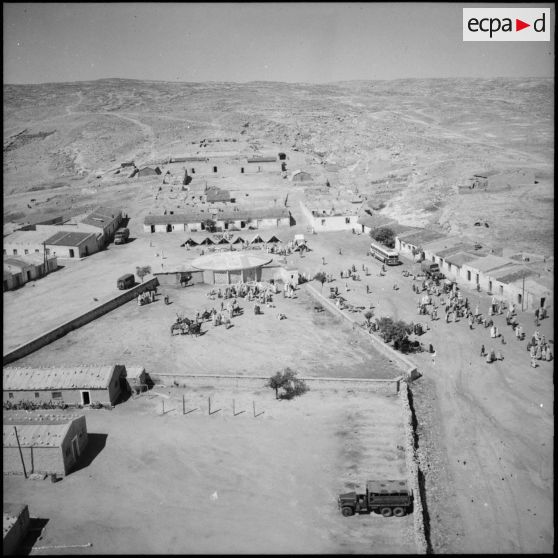 Vue aérienne du marché de Bir el-Aten, commune algérienne de la wilaya de Tébessa.