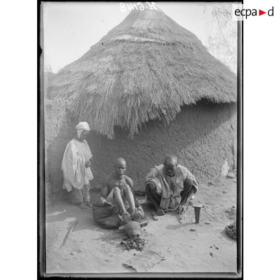 Garoua. Forgerons foulbés. [légende d'origine]