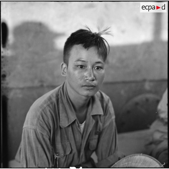 Portrait d'un soldat autochtone de l'Union française libéré par le Vietminh à Viet Tri.