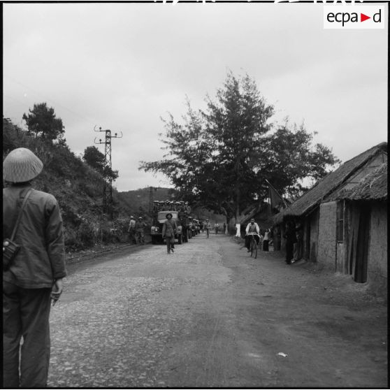 Arrivée des troupes vietminh dans la région de Hongay.