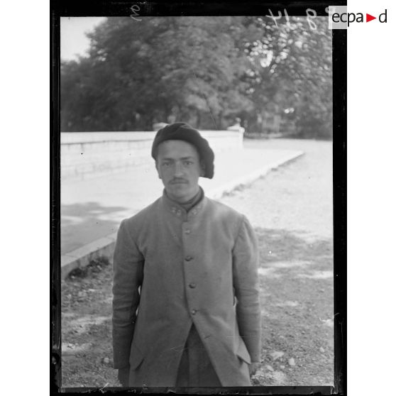 [Portrait d'un soldat du 23e bataillon de chasseurs alpins (23e BCA).]