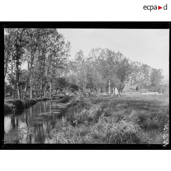 Près [de] Passel. Les bords du Matz, point de départ de l'offensive de juillet 1918. [légende d'origine]