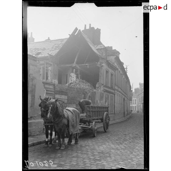 Béthune, rue Gambetta. [légende d'origine]