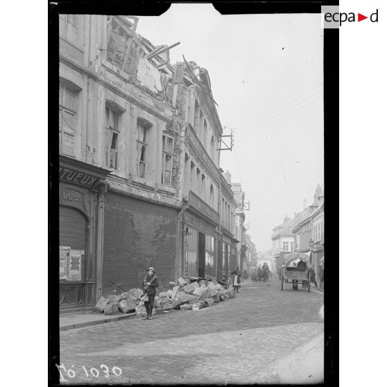 Béthune, maisons au 5 et 7 rue des Treilles. [légende d'origine]