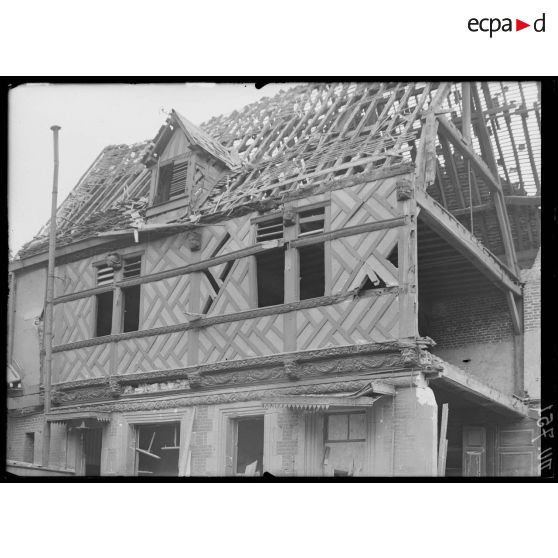 Bombardement d'Abbeville, Somme, brasserie rue des Teinturiers. [légende d'origine]