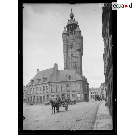 Bergues, arrondissement de Dunkerque, le beffroi. [légende d'origine]