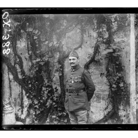 [Compiègne, portrait d'un sous-officier.]