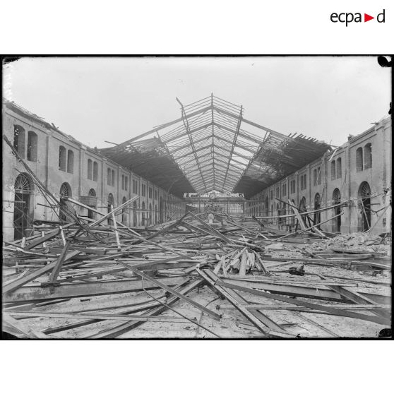 Amiens. Les abattoirs. Le bâtiment principal. [légende d'origine]