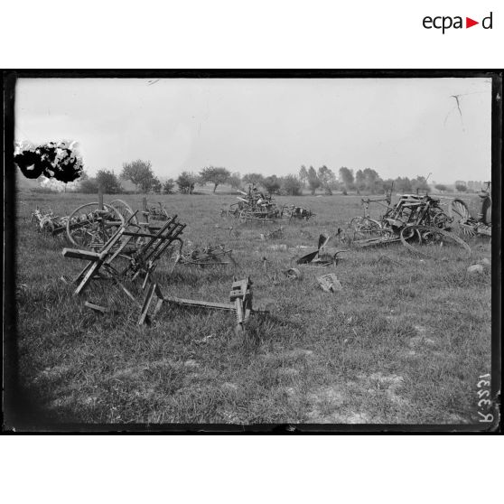 Porquéricourt (Oise, région de Noyon). Installations agricoles détruites par les Allemands. [légende d'origine]