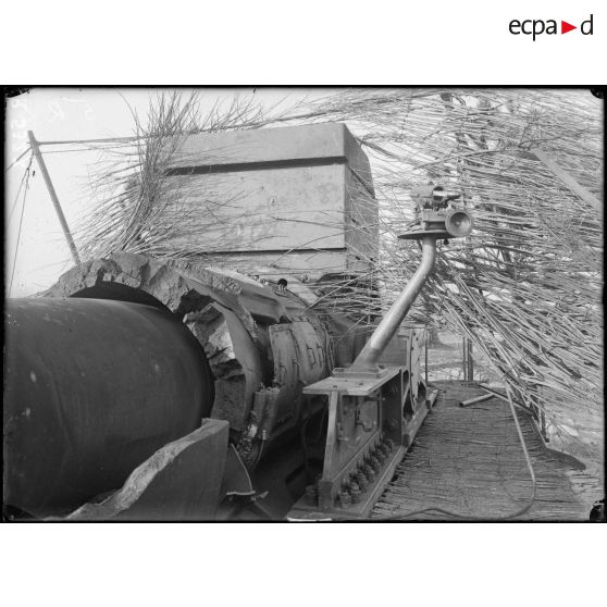 S.O. Ostende. Belgique. Défenses côtières allemandes. Batterie Jacobmessen. Le goniomètre.